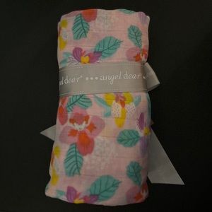 NWT Angel Dear Swaddle